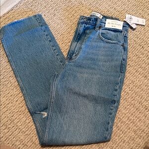Abercrombie 90’s Straight Leg Jeans